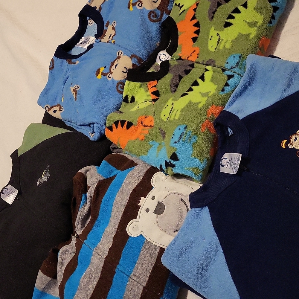 LOT 5 2T/24mo. Footed fleece pjs